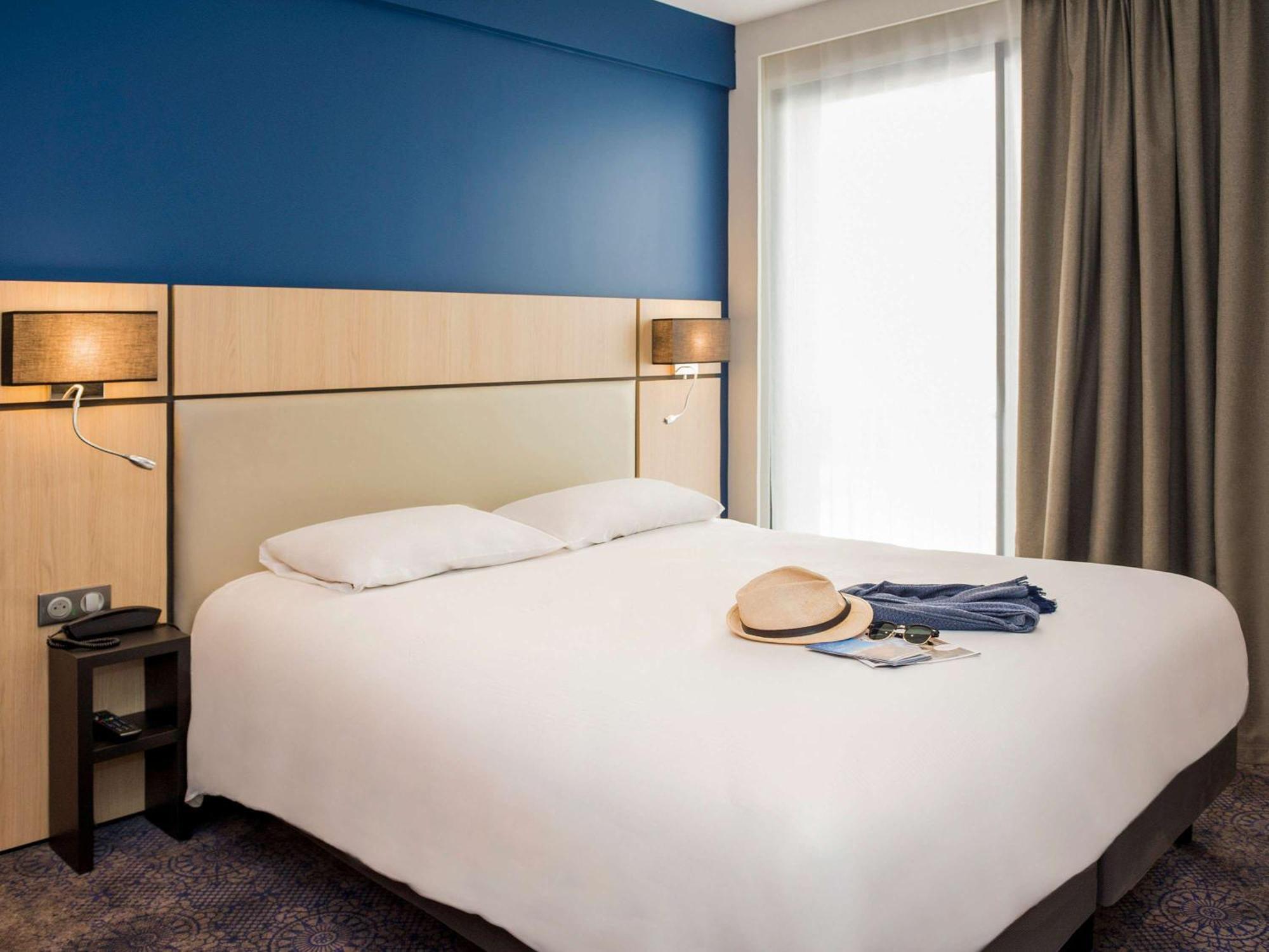 Hotel Mercure Rodez Cathedrale Kültér fotó