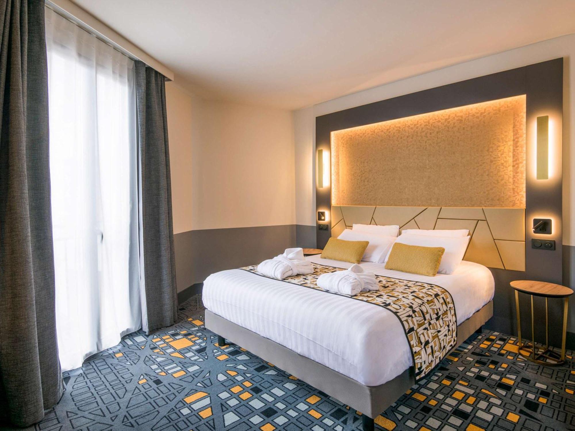Hotel Mercure Rodez Cathedrale Kültér fotó